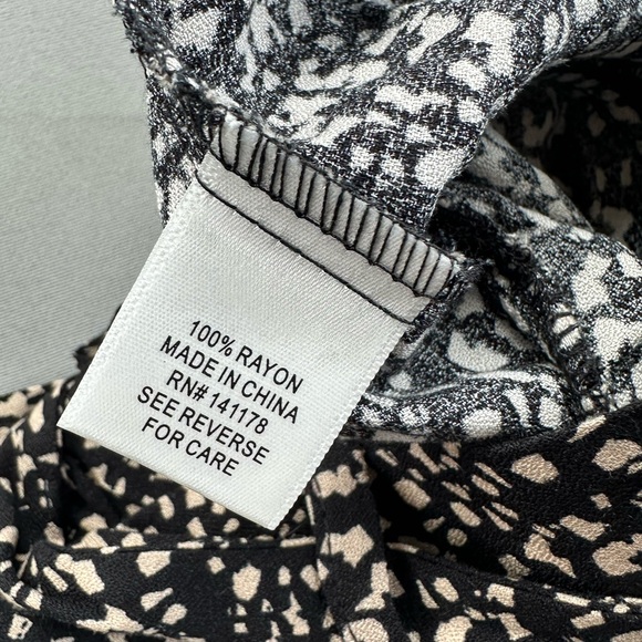 🎉5 for $45🎉 New Kirious shorts size M - Picture 9 of 10